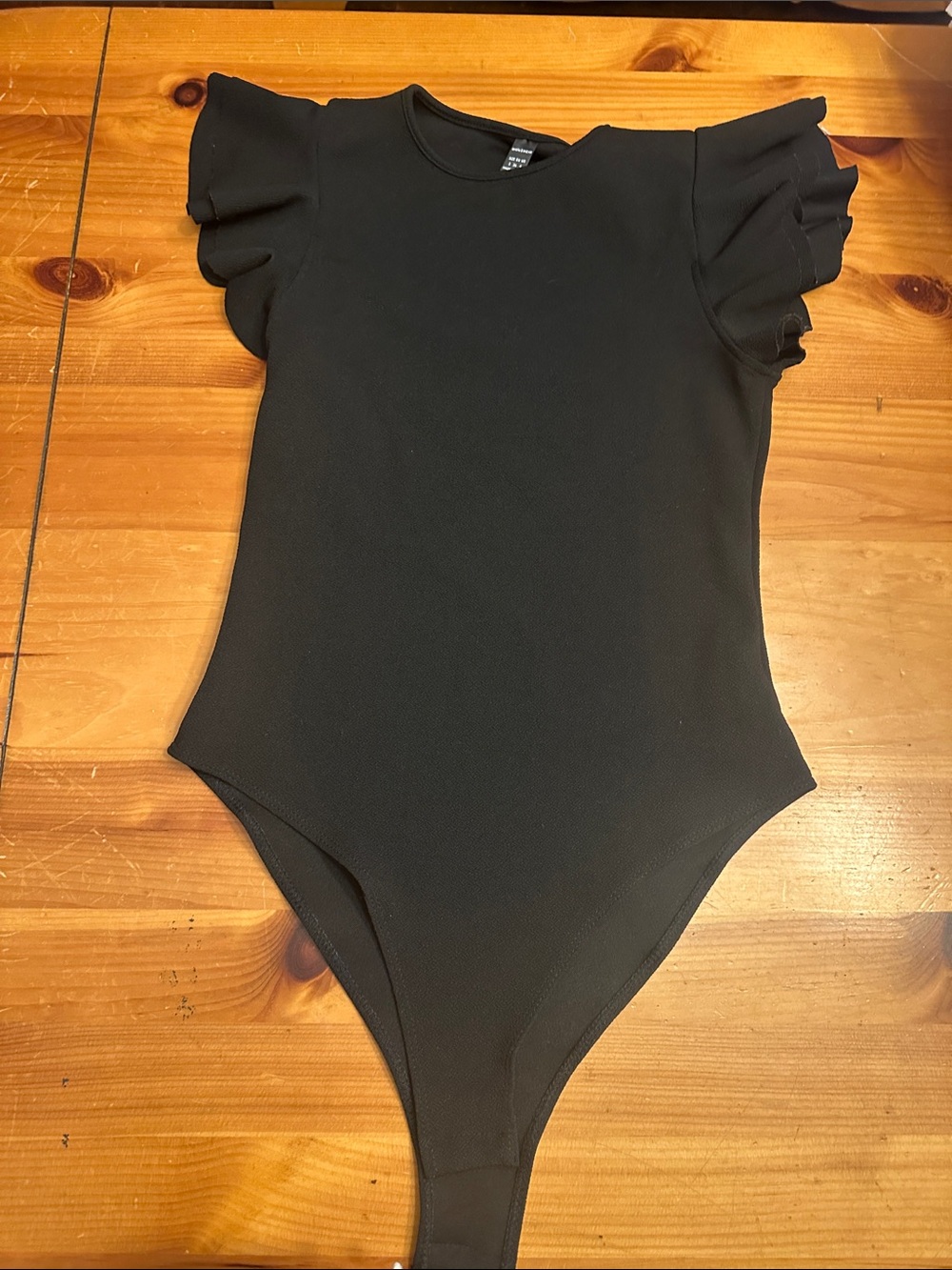 SHEIN Black Ruffle Sleeve Crewneck Bodysuit